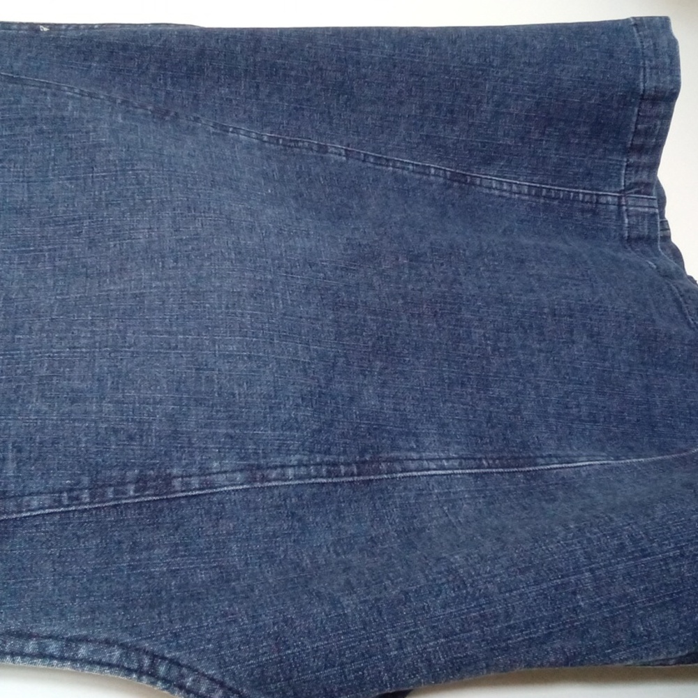 Katina Marie Women's Upstyled Denim Vest with Rhinestone Embellishments Medium - Picture 9 of 10